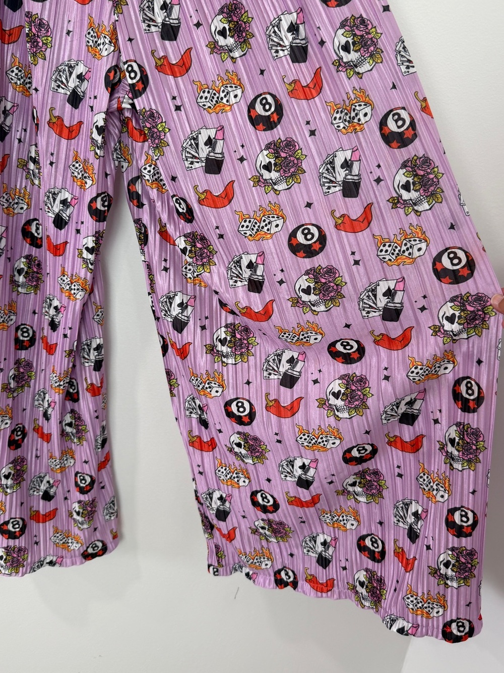 WKND Chasers Make My Own Luck Plisse Set Size Large - Picture 7 of 9